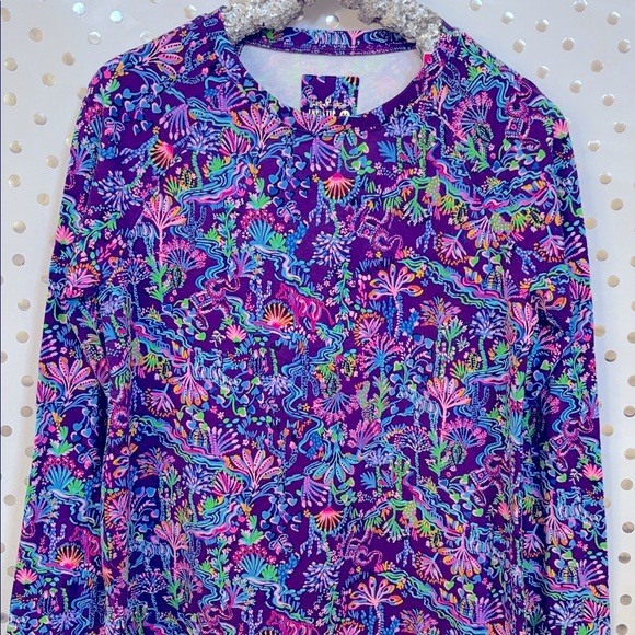 Lilly Pulitzer Luxletic Purple Berry Colony Conga Blythe Pullover UPF 50+ Top ~ - Picture 8 of 14
